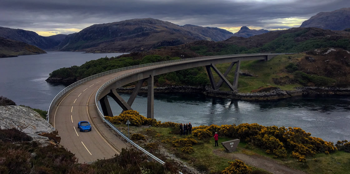 Lotus Elise, Kylesku Bridge, Loch a' Chàirn Bhàin in Sutherland